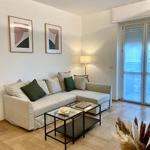 Faenza 18, A Cozy , Milano Italia